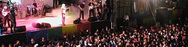 CLIQUE AQUI para abrir a janela pop-up com as fotos do show